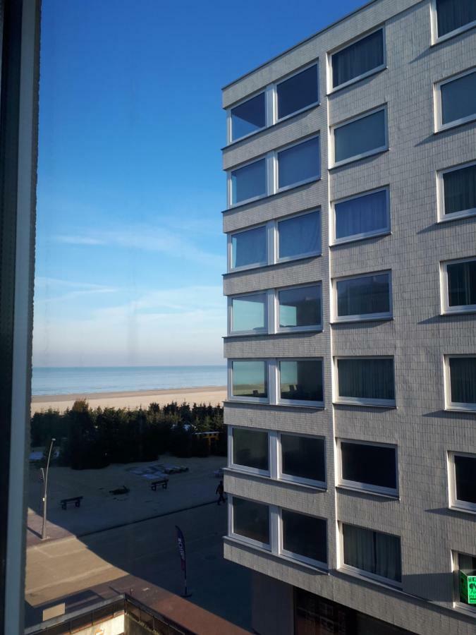 Shamrock Oostduinkerke Lägenhet Exteriör bild