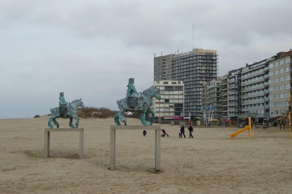 Shamrock Oostduinkerke Lägenhet Exteriör bild
